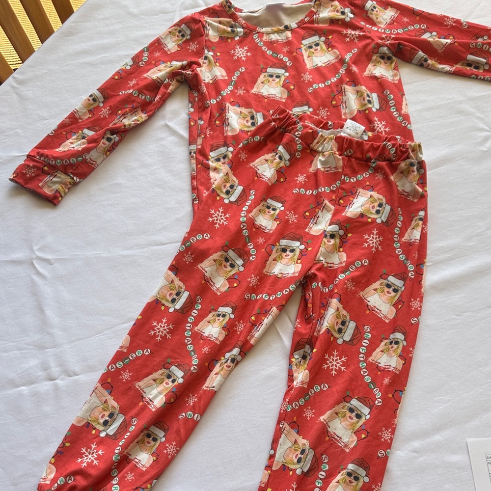 Red Taylor Swift Swiftie Christmas  Print Pajama Set